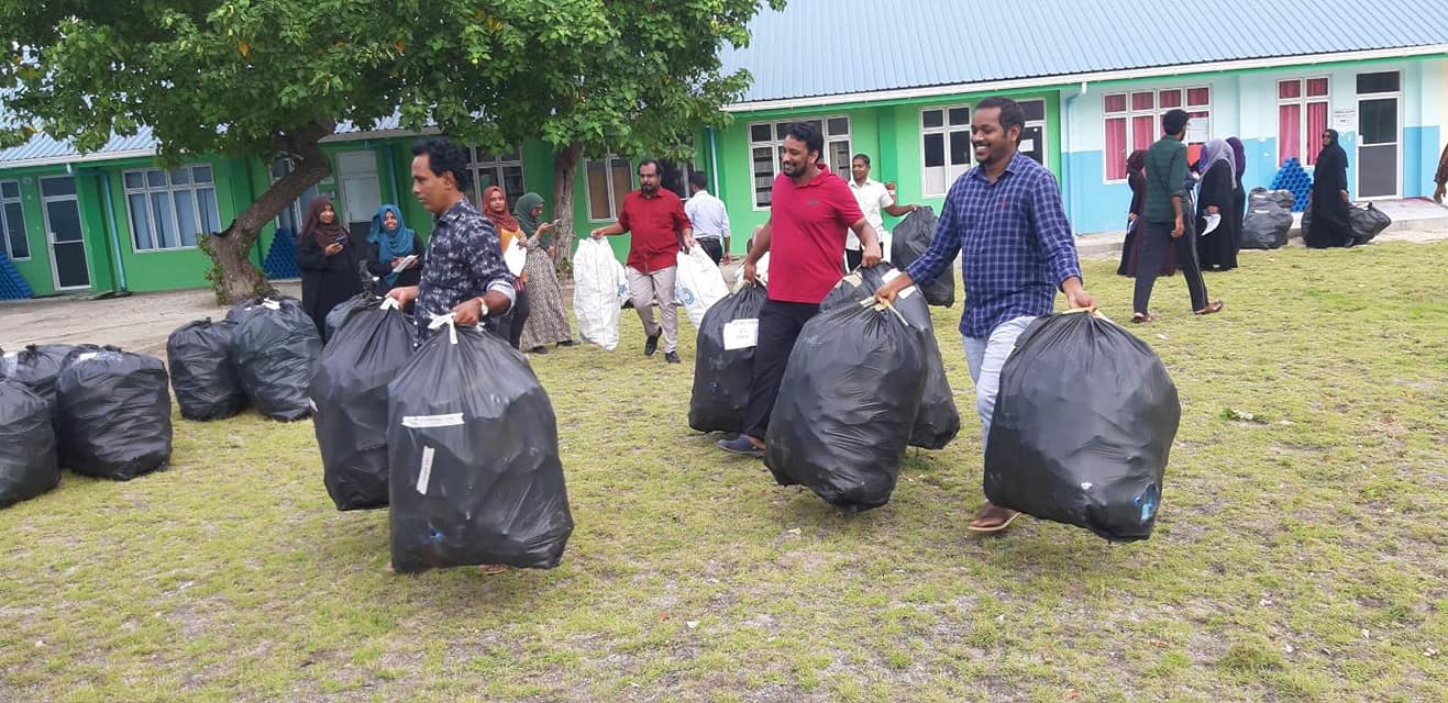 HA. Atoll Education Centre Initiates Programme to Collect Single-Use Plastic