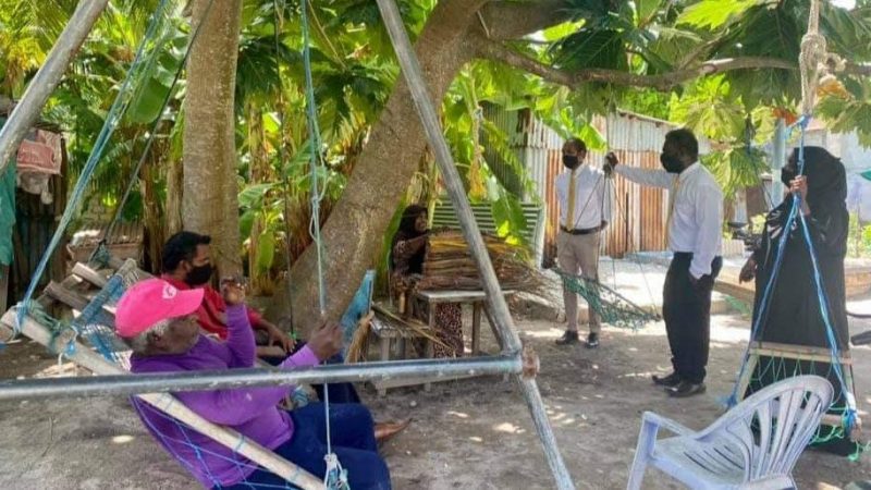 Sh. Feydhoo council started a door-to-door program