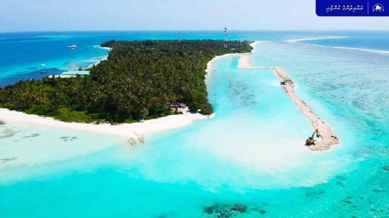 ADh. Mandhoo Harbour Development project progressing at a quick pace