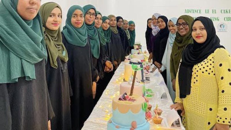 Advanced Level Cake Decoration course held at HDh. Nolhivaranfaru concluded