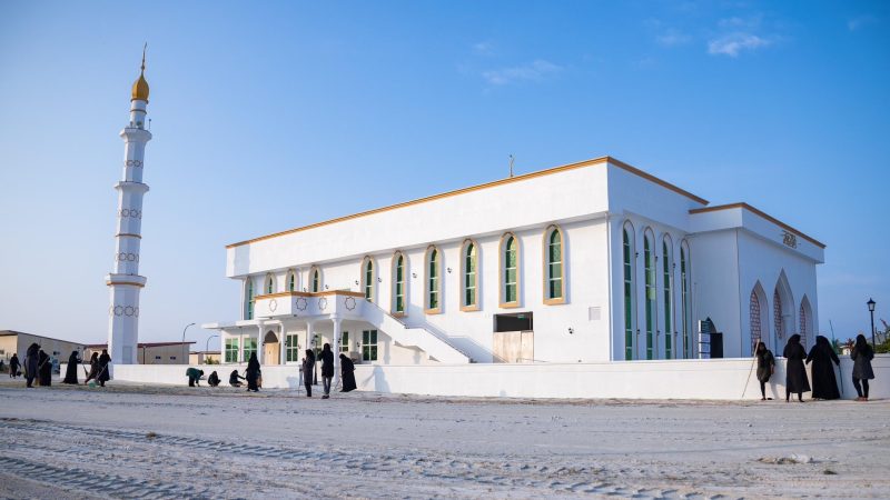 Final preparations underway for the opening of the first Islamic Center in Upper Thiladhunmathi, located in Dhidhdhoo.