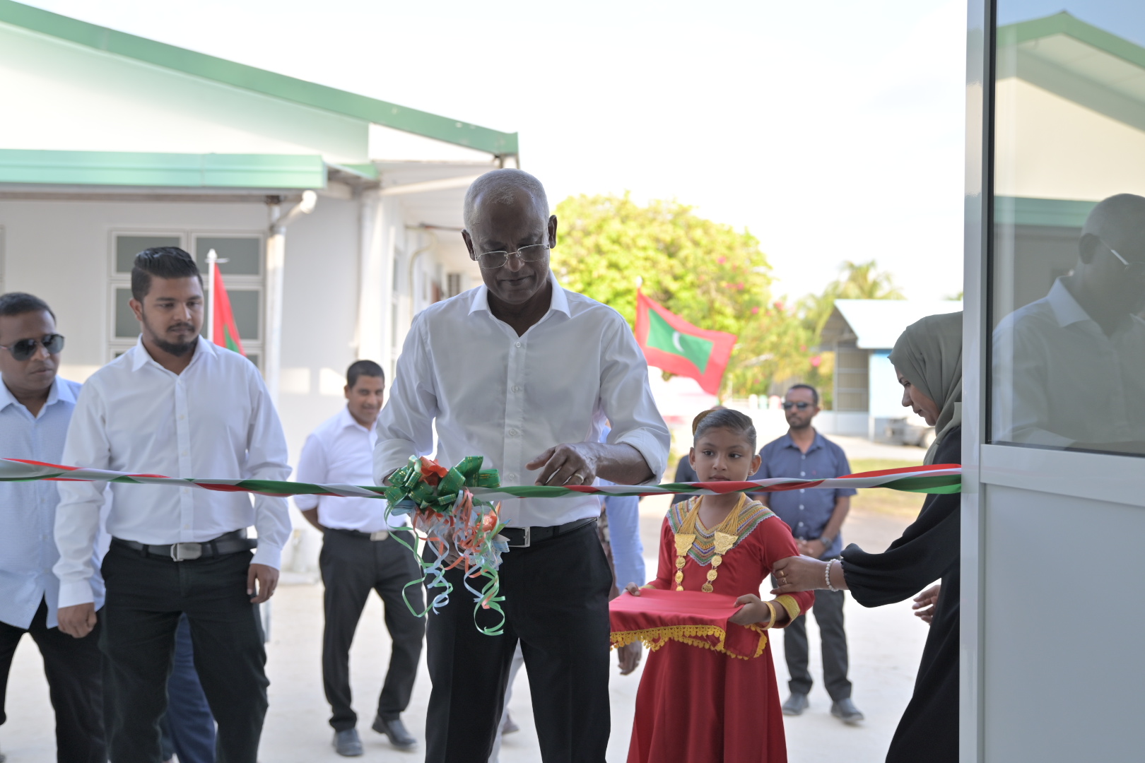 President inaugurates 4 developmental projects completed in Ha. Utheemu