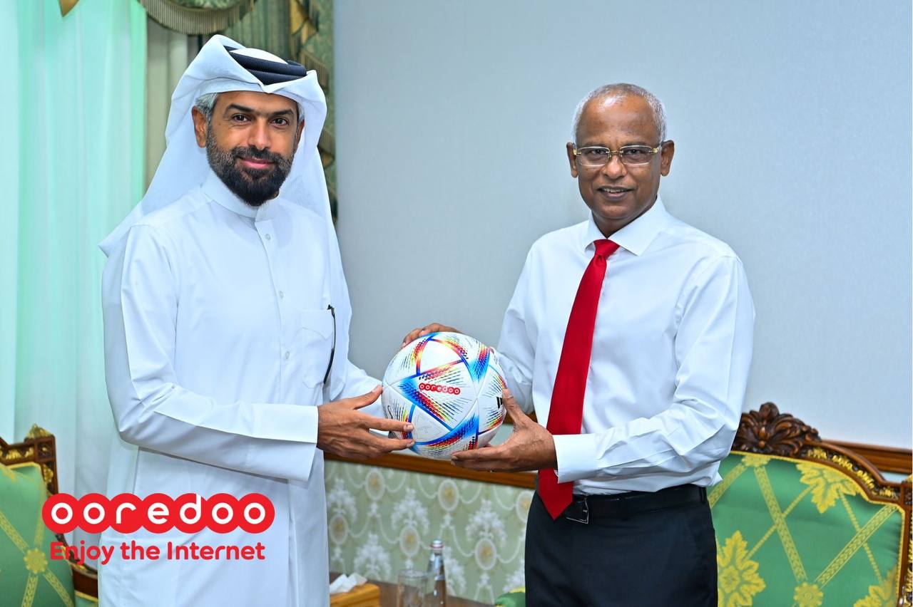 Ooredoo presents “Al Rihla”, the Official FIFA World Cup Qatar 2022 ball to the President of the Maldives