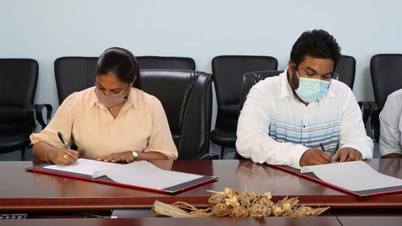 Construction of Naivaadhoo School Hall building awarded to Power Rays Investment