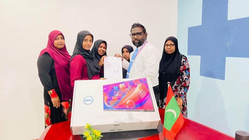 Sh. Atoll council donated Computer System to 7 island’s WDC