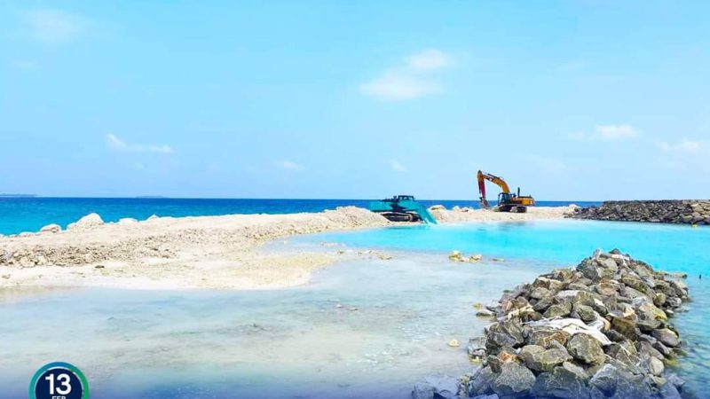 N. Manadhoo Harbour Development project progressing at a quick pace