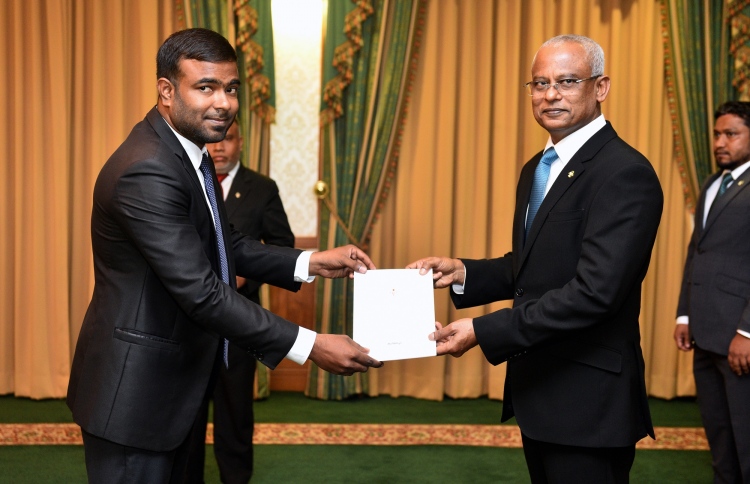 Maaniu as a JSC Lawyer