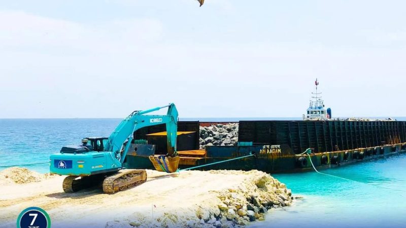 First shipment of rock boulders required for Lh. Kurendhoo Coastal Protection project delivered: MTCC