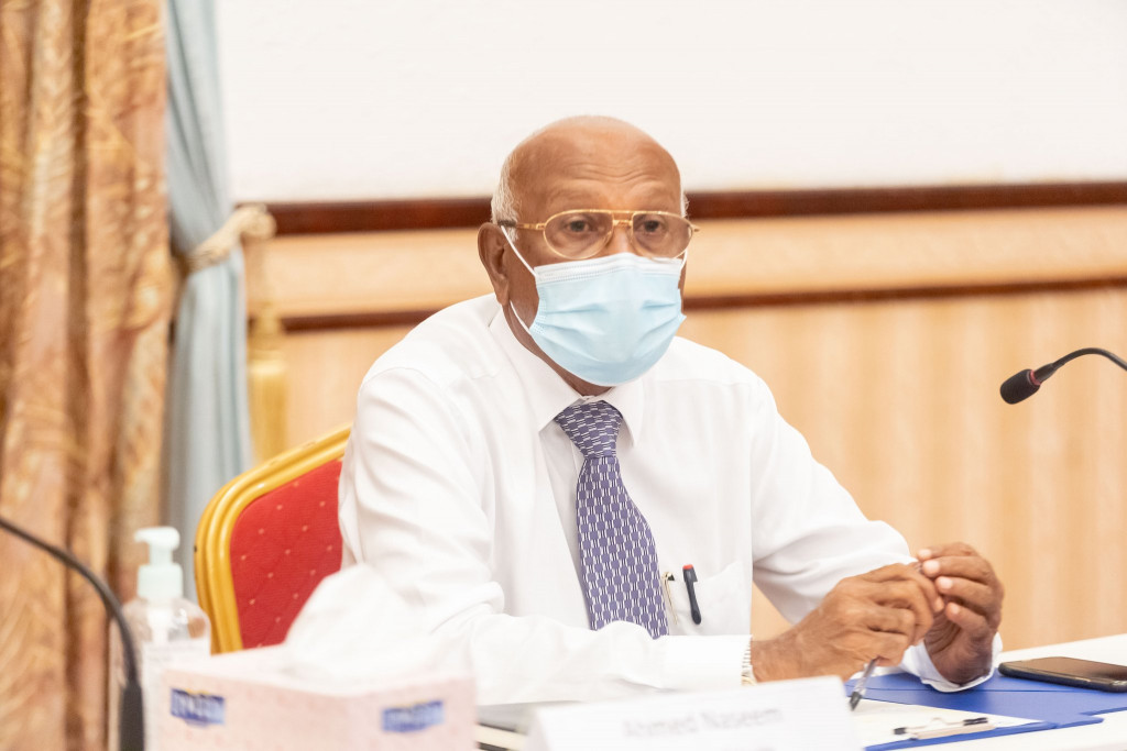 Development of Hoarafushi and Ihavandhoo hospital will be monitored closely: Minister Naseem