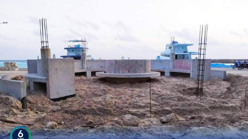 HDh. Kumundhoo Ferry Hut construction commenced