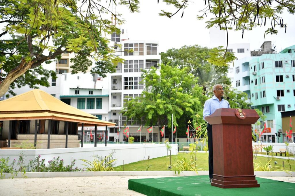 "Kalhuvakaru" Mosque opened