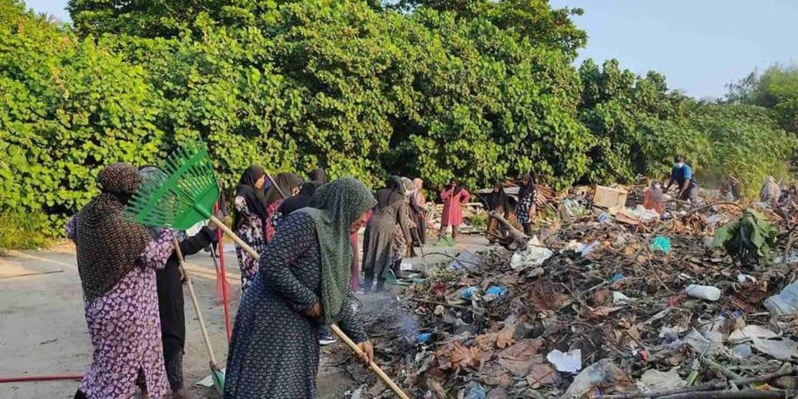 Maarandhoo's waste disposal area cleaned