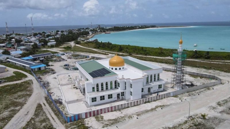Opportunity to donate meals for the feast held at the opening ceremony of Dhidhdhoo Islamic Center.