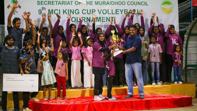 Moonimaa Kanmathi, champions of 9th MCI King Cup Volleyball Tournament held at Ha. Muraidhoo
