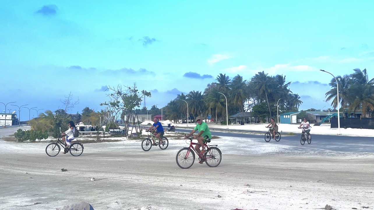 Promoting Hanimaadhoo as a Tourism Destination thr...