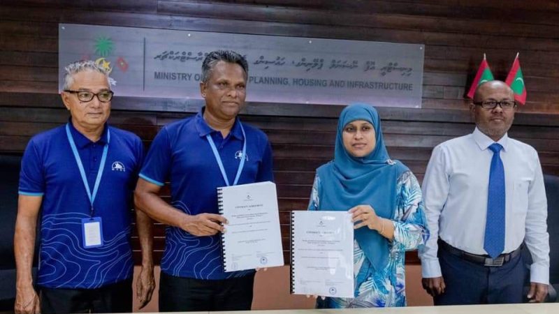 Establishing easy access platforms for passengers in 6 islands of BoduThiladhunmathi awarded to MTCC