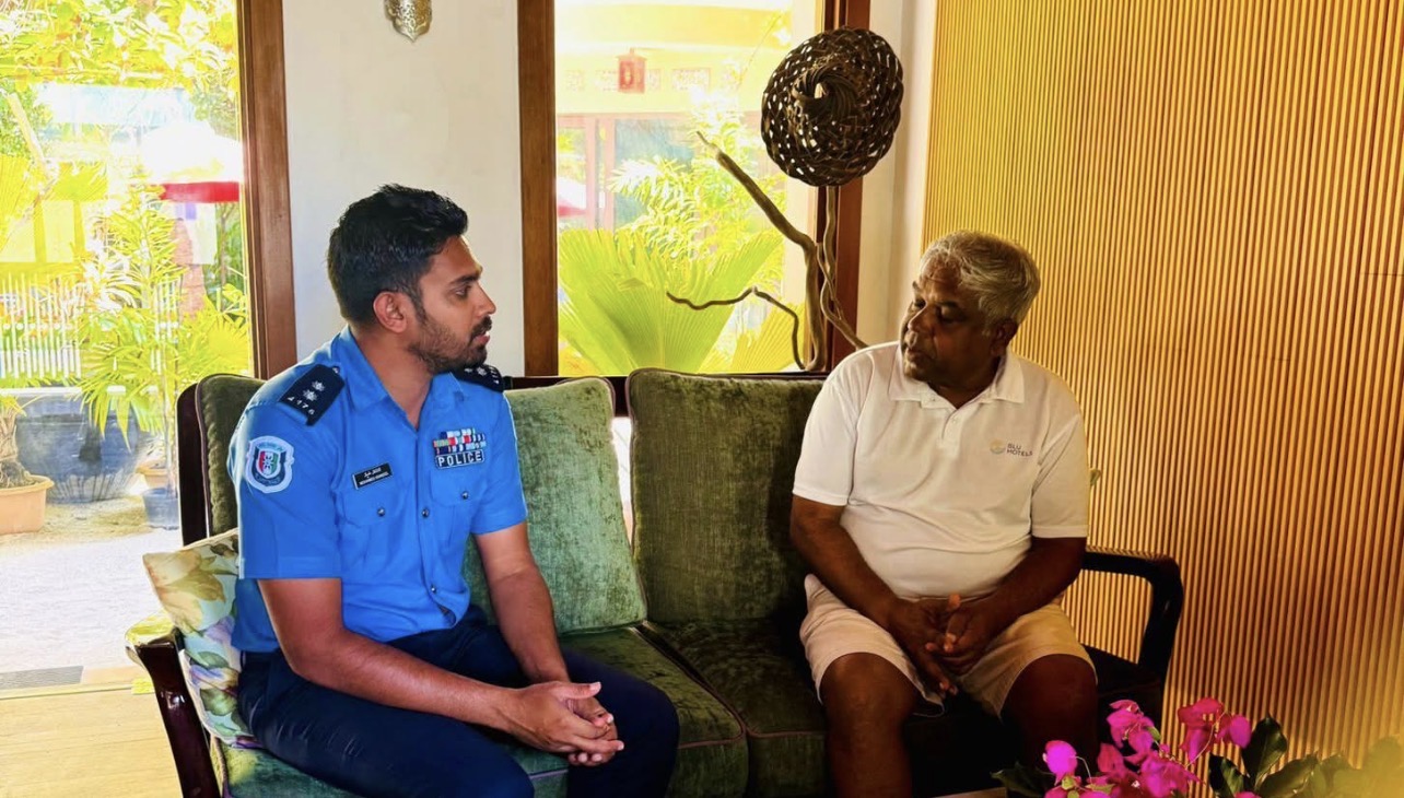 Hanimaadhoo Police Visit Local Guest Houses to Provide Information