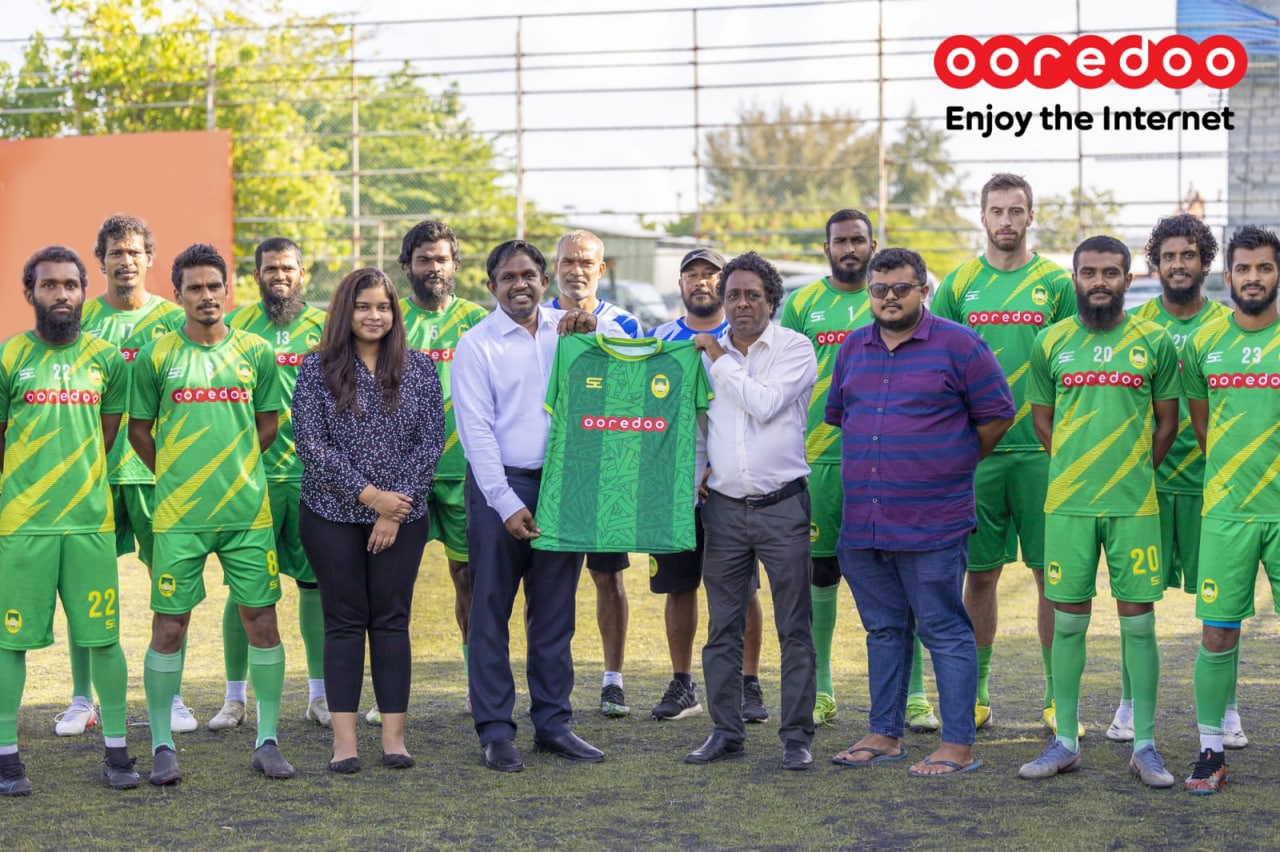 Ooredoo Maldives renews their partnership with Maziya Sports and Recreation Club