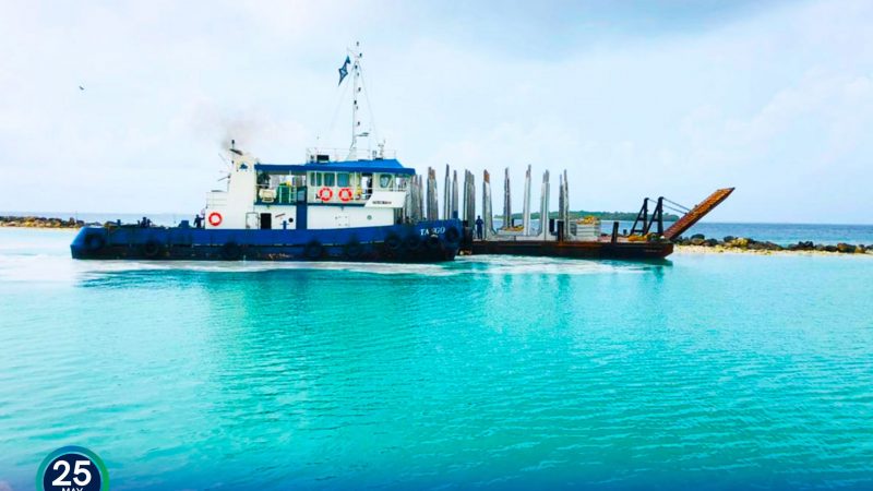 First shipment of precast concrete blocks delivered to Ha. Dhidhdhoo