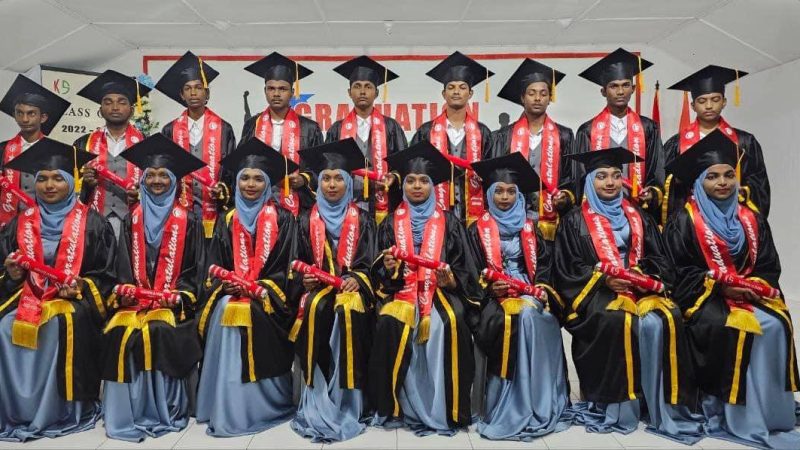 03 Scholarship opportunity for HDh. Kumundhoo under MI College’s CSR campaign