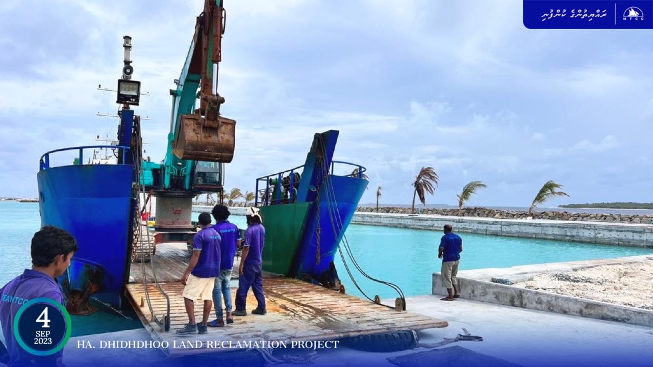 Site mobilized to commence Ha. Dhidhdhoo Land Reclamation Project