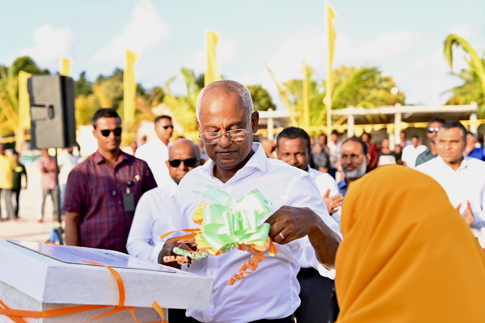 President inaugurates several developmental projects completed in Sh. Foakaidhoo