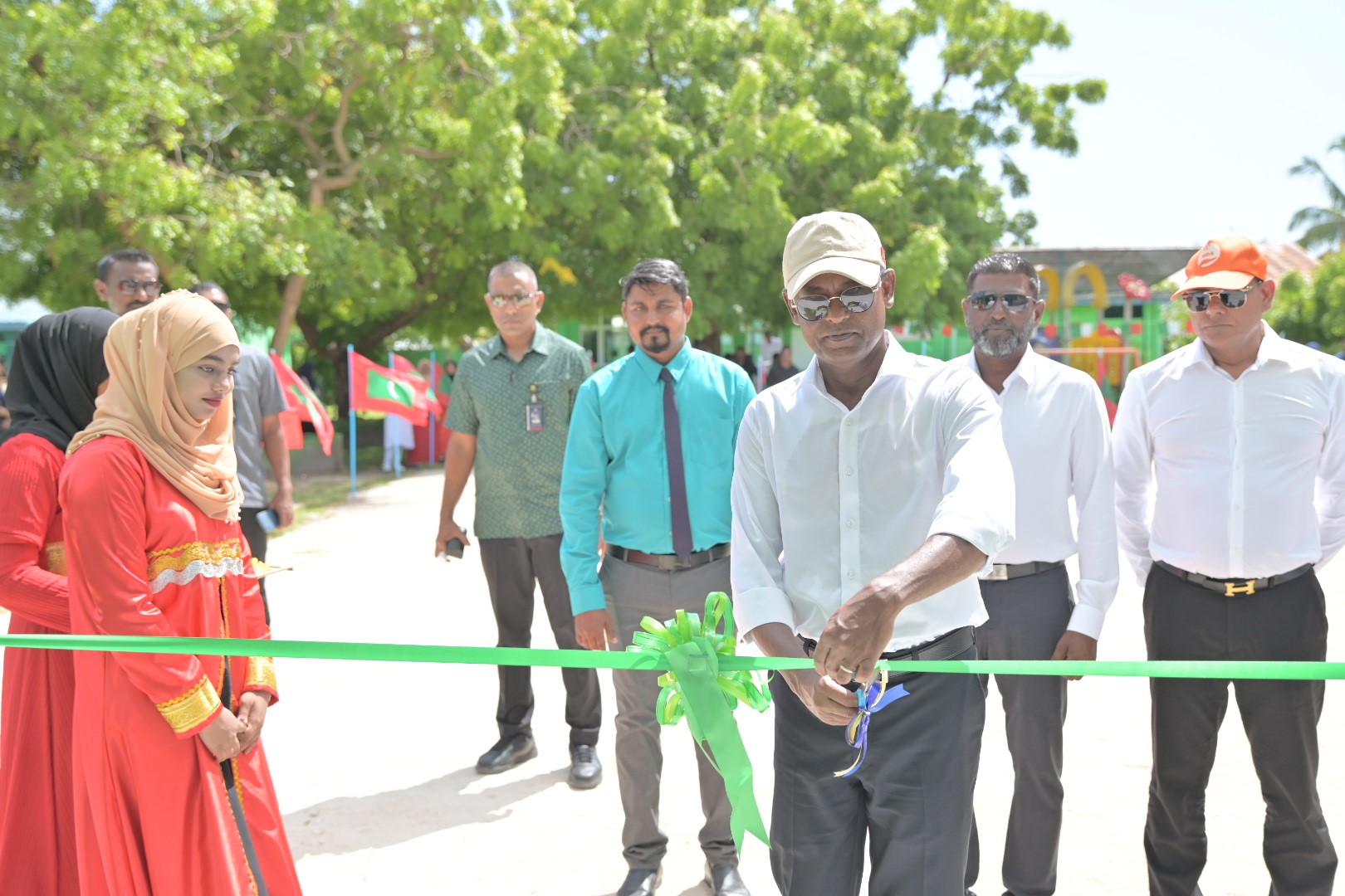 President inaugurates 3 developmental projects completed in Sh. Narudhoo