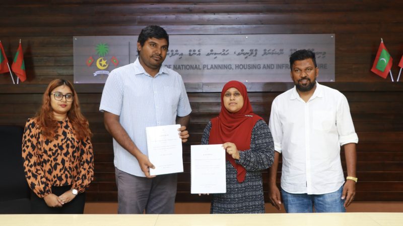 HDh. Makunudhoo Airport Land reclamation and Shore Protection Project awarded to contractor