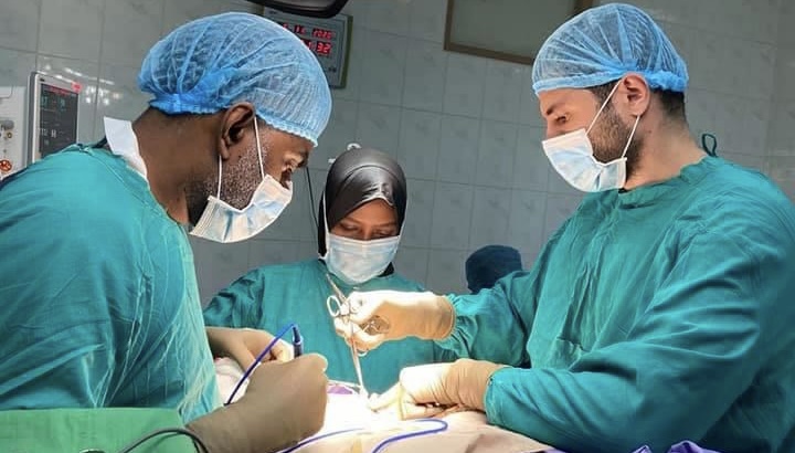 Sh. Atoll Hospital completes a successful thyroid operation