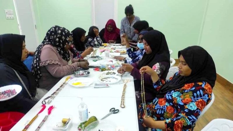 Course to teach how to make jewellery started in Kelaa