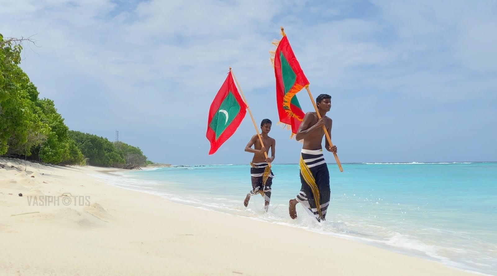 Independence Day Greetings Via a Breathtaking Video from Makunudhoo