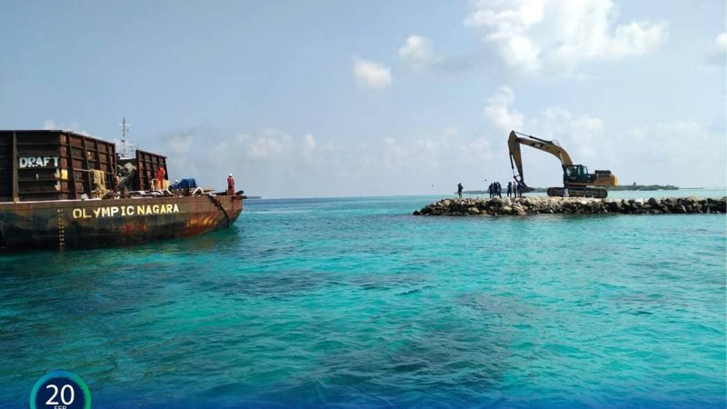 Fifth shipment of rock boulders delivered to Hoarafushi Airport: MTCC