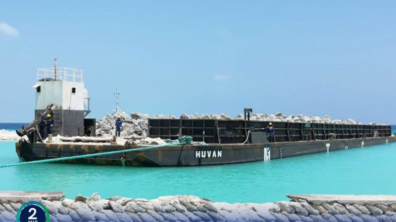 First shipment of Rock Boulders delivered to Aa. Maalhos: MTCC