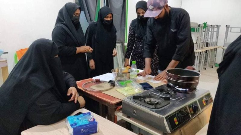 Cooking course conducted by WDC concluded in HDh. Neykurendhoo