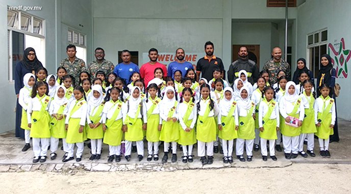 ހދ.އަތޮޅު ތަޢުލީމީ މަރުކަޒުގެ ސްޓާރ ދަރިވަރުން ކުޅުދުއްފުށީ ފަޔާ ސްޓޭޝަން އަށް ޒިޔާރަތްކޮށްފި