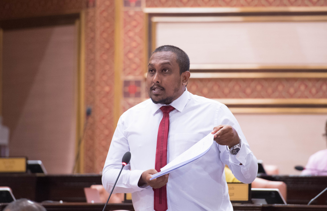 މުށު ތެރެއަށް ބާރު ލާން އުޅެނިކޮށް އެމްޑީޕީގެ ޕީޖީ ދެބައި ވެއްޖެ: ނަޝީދު