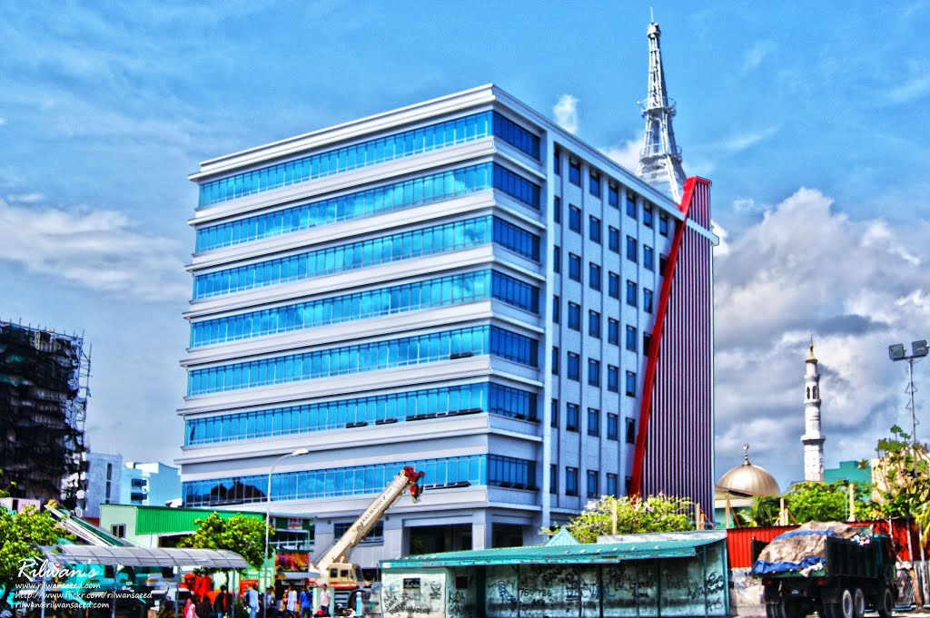 އިންޓަރނެޓް އަގުހެޔޮކުރުން - އާންމު މިލްކިއްޔާތަށް ދިރާގު ގެންނަންޖެހޭ!