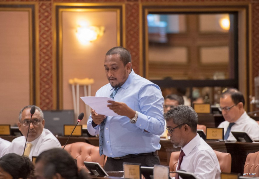 އަދީބުގެ ކުއްލި މައްސަލައަށް ނަޝީދުގެ ޖަޒުބާތީ ސުވާލުތަކެއް!