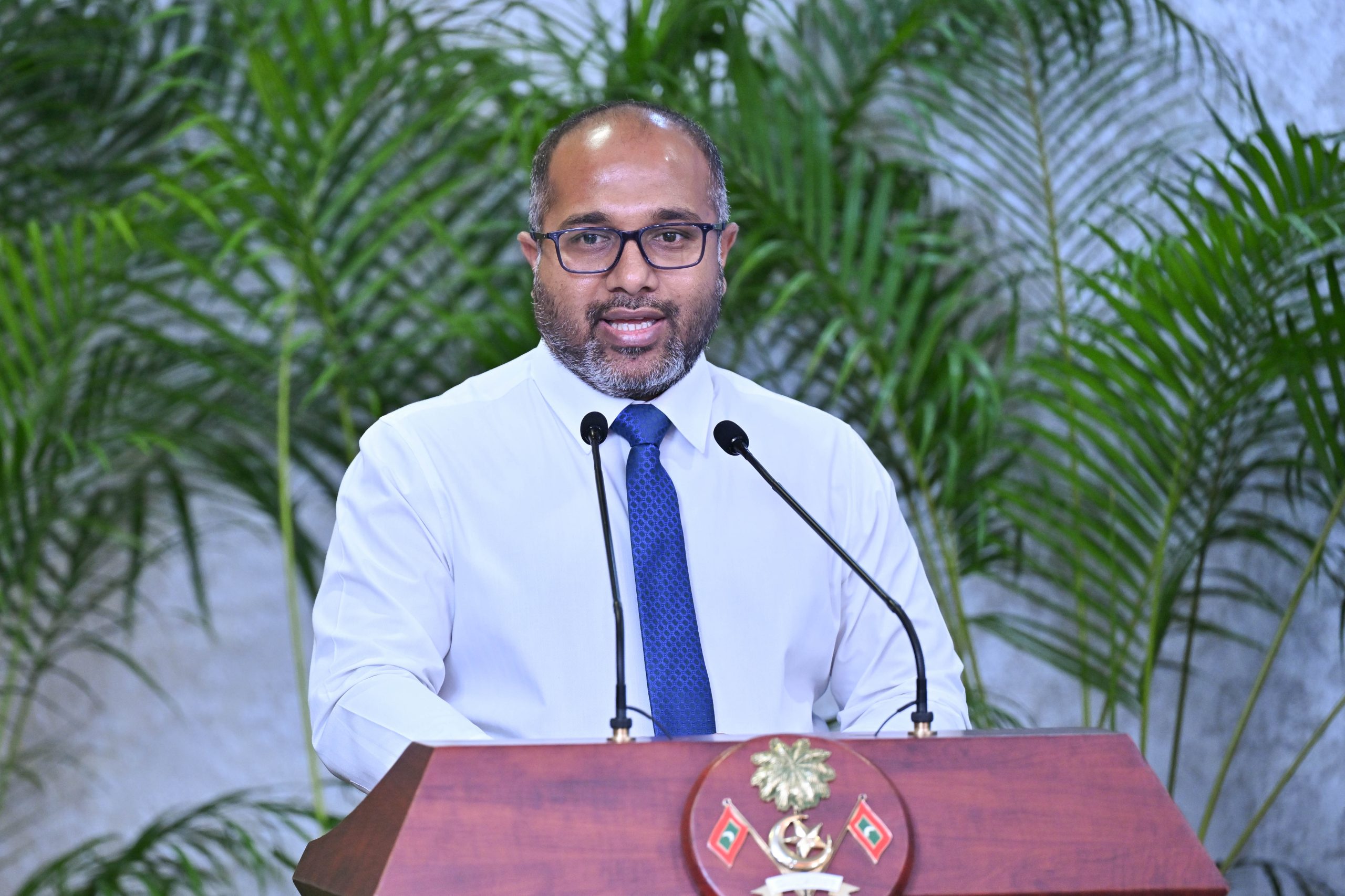 އުމުރުދުވަހުގެ ހުކުމުގައި ހުރި އަބުޗާ އަނބުރާ ޖަލަށް، ނިންމުން ނިންމި މެމްބަރުން ވަކިކޮށްފި