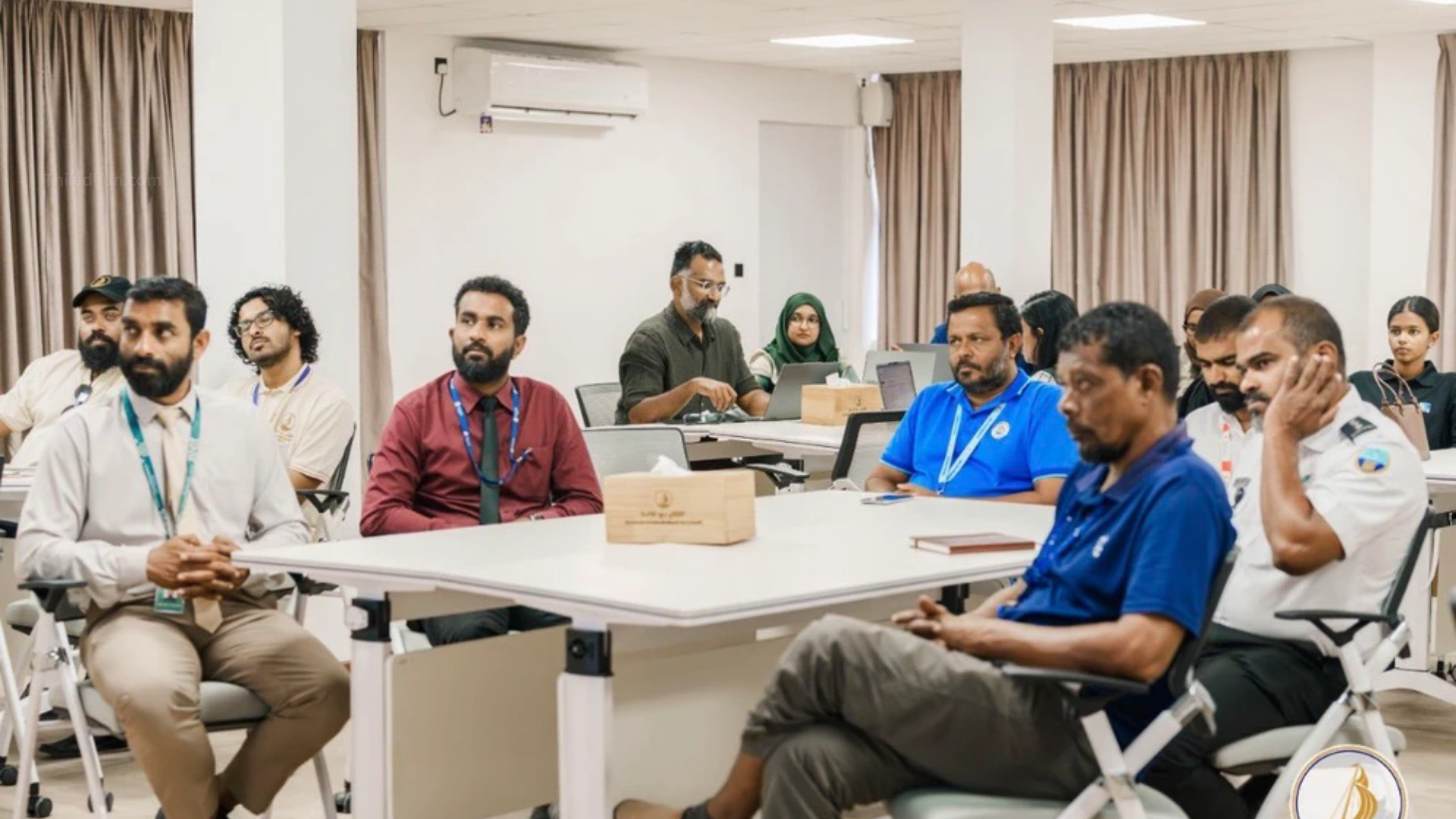 ކުޅުދުއްފުށީގެ ފެންބޮޑުވުމަށް ތިމާވެއްޓާ ރައްޓެހި ޙައްލެއް ހޯދަނީ، މުއައްސަސާތައް އެއް މޭޒަކަށް!