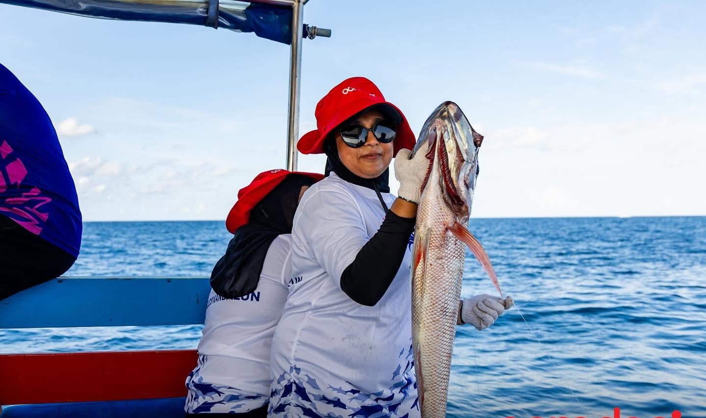 މަސްވެރިންގެ ދުވަހުގެ އެވޯޑަށް ހުޅުވާލައިފި، މިއަހަރު އަންހެން މަސްވެރިޔާގެ އެވޯޑުވެސް ދެނީ!