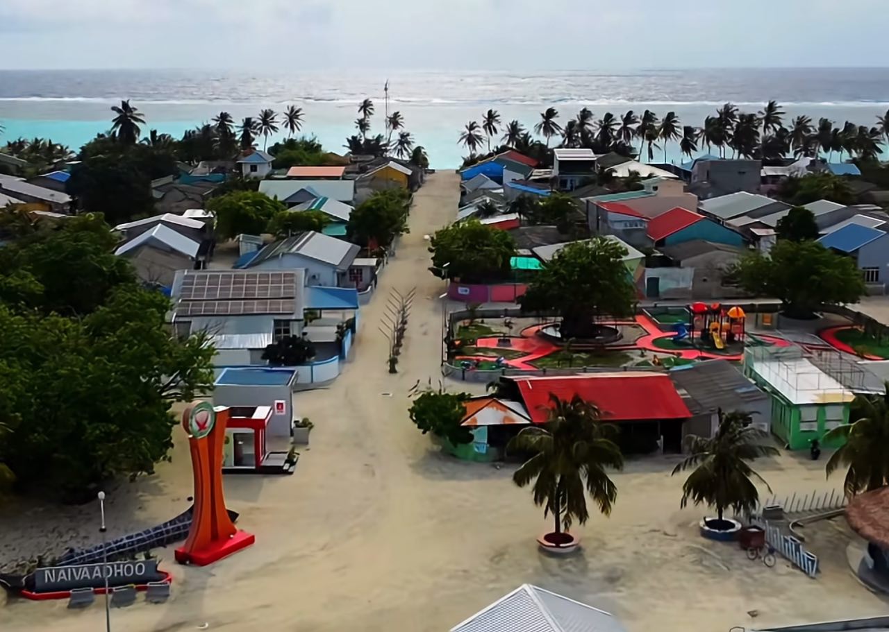ފުރާޅުން ފައިބާ ފެން މަގުމައްޗަށް ނޭޅޭ ގޮތް ހަދަން ނައިވާދޫ ކައުންސިލުން މުހުލަތެއް ދީފި