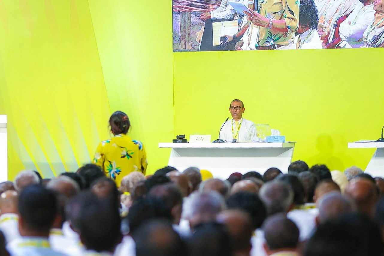 ރައީސްގެ މަގާމު އުވާލުމަށްފަހު ބާއްވާ އެމްޑީޕީގެ ފުރަތަމަ އިންތިހާބު ނޮވެމްބަރު 27 ގައި