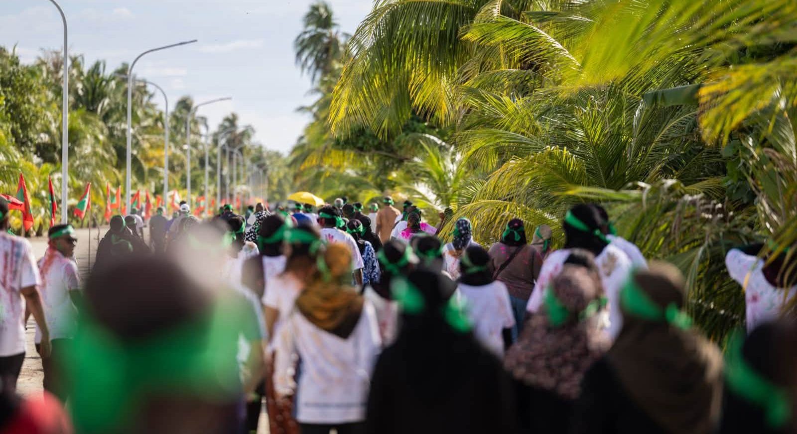 ނަފްސާނީ ހެލްޕްލައިނަށް އެހީއަށް އެދި 23،000 އަށް ވުރެ ގިނަ ކޯލު