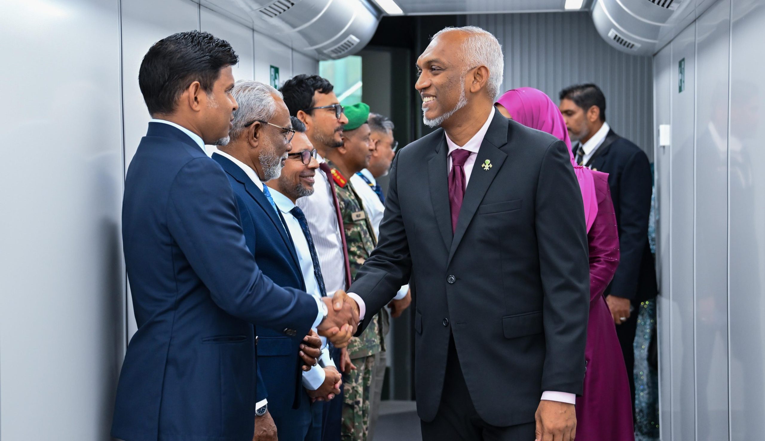 ގުޅުމަށް 60 އަހަރު ފުރޭ ތާރީޚީ މުނާސަބަތުގައި ރައީސްގެ ދެކަނބަލުން ޕާކިސްތާނަށް