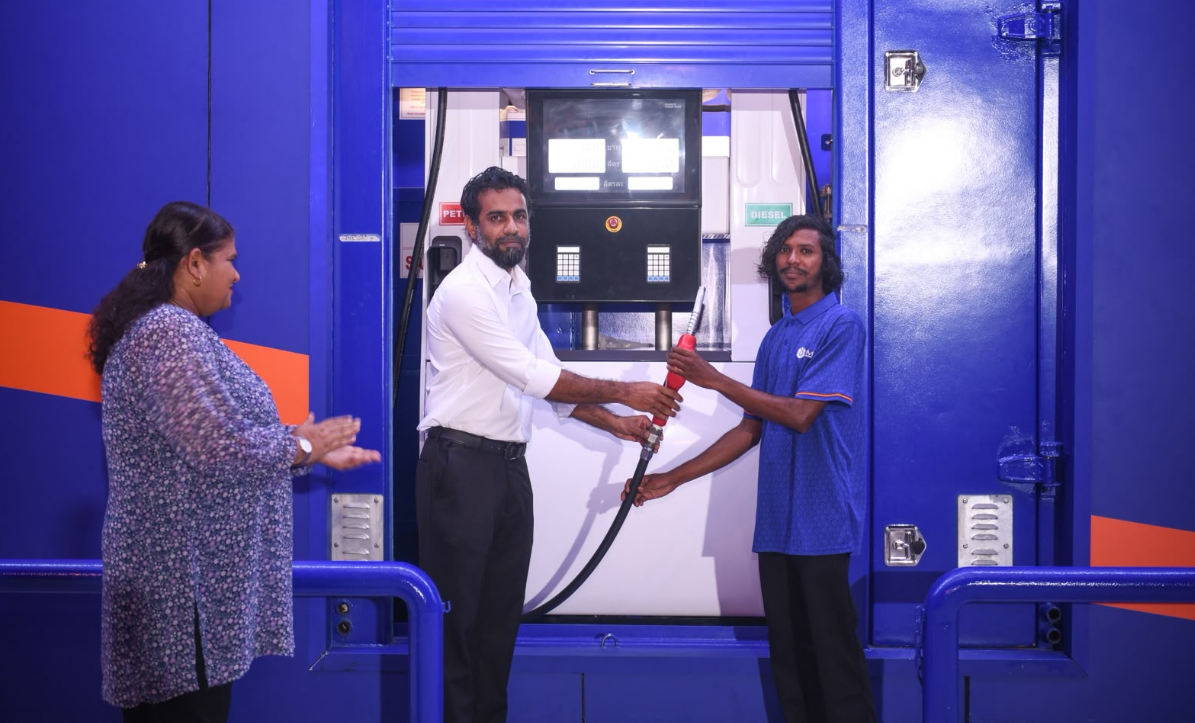 މަނަދޫގައި އެފްއެސްއެމްގެ ފިއުލް ސްޓޭޝަން ރަސްމީކޮށް ހުޅުވައި ޚިދުމަތް ދޭން ފަށައިފި