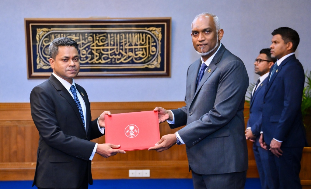 ކުރީގެ އެސްޖީ ޝަމްޢޫން ޙަމީދު އެޗްއާރްސީއެމްގެ މެންބަރުކަމަށް