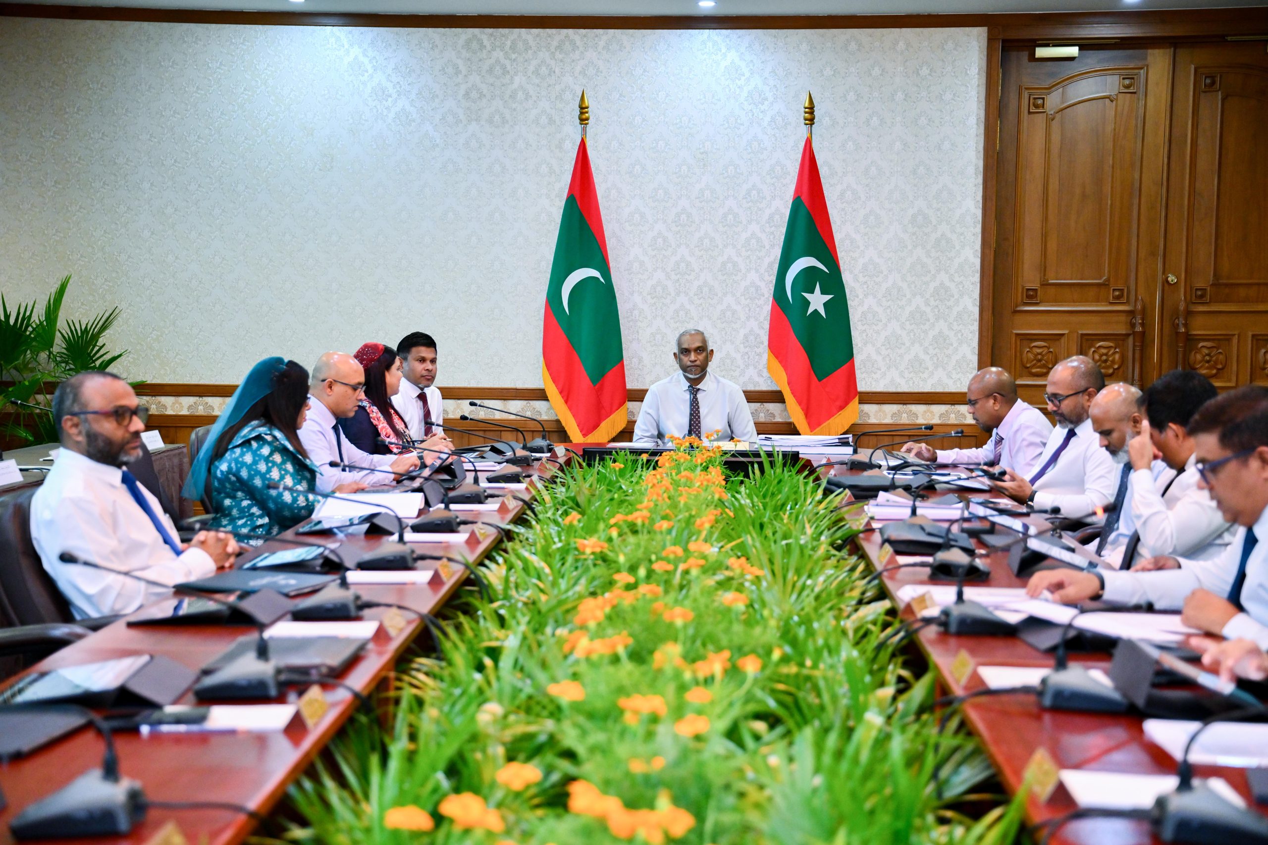 މަޑުޖެހިފައިހުރި މަޝްރޫޢުތައް ބާރު ދުވެލީގައި ކުރިއަށްގެންދަން ރައީސް އިރުޝާދު ދެއްވައިފި